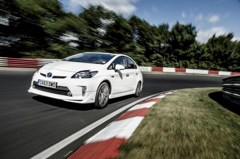  - La Toyota Prius s'offre aussi son record au Nürburgring 1