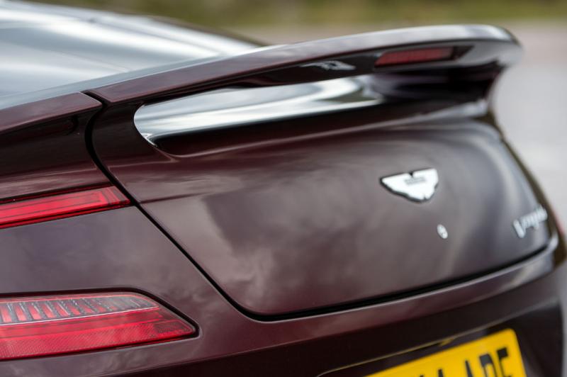  - Une nouvelle boîte 8 rapports pour les Aston Martin Vanquish et Rapide 2