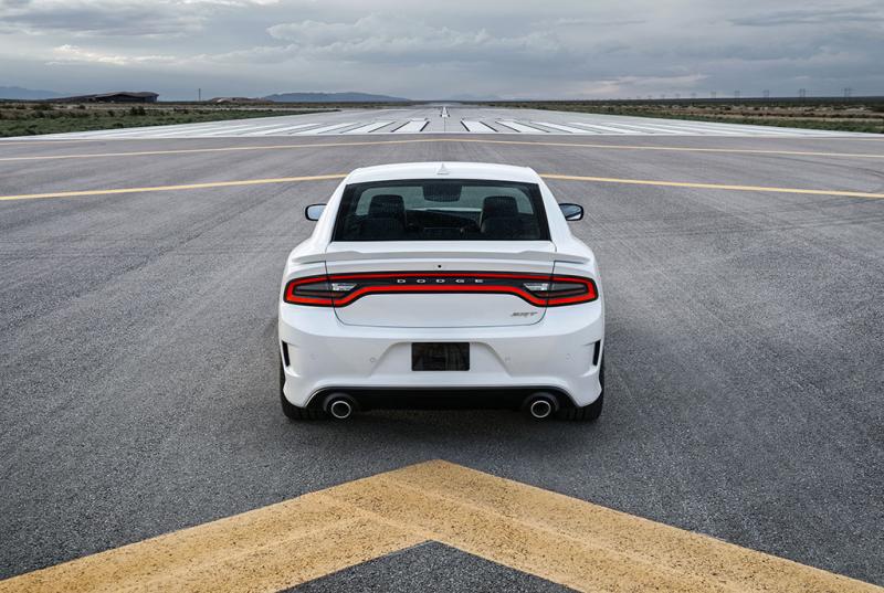  - Dodge Charger Hellcat, la plus puissante 1