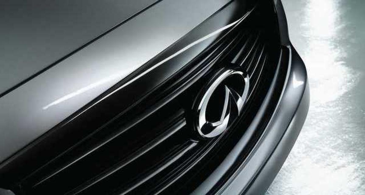 Paris 2014 : Infiniti QX70 S-Design