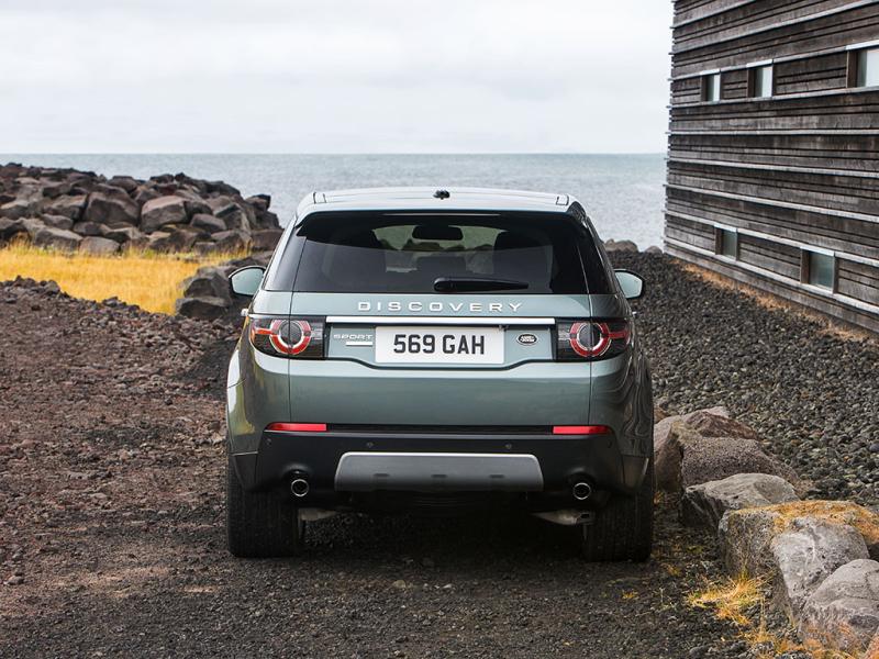  - Paris 2014: Land Rover Discovery Sport 1