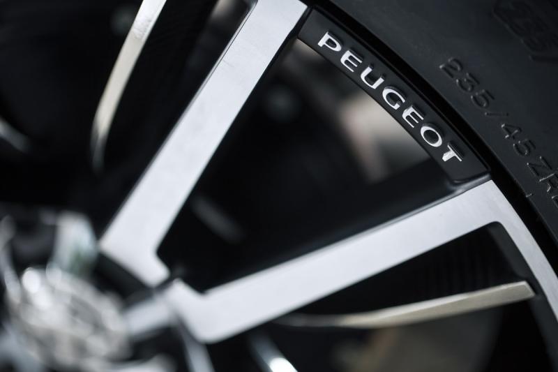  - Paris 2014 : Le concept Peugeot EXALT revient 1