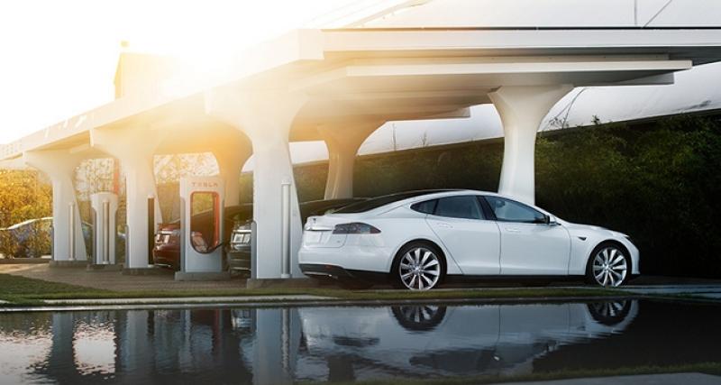  - Supercharger Tesla : et de 200