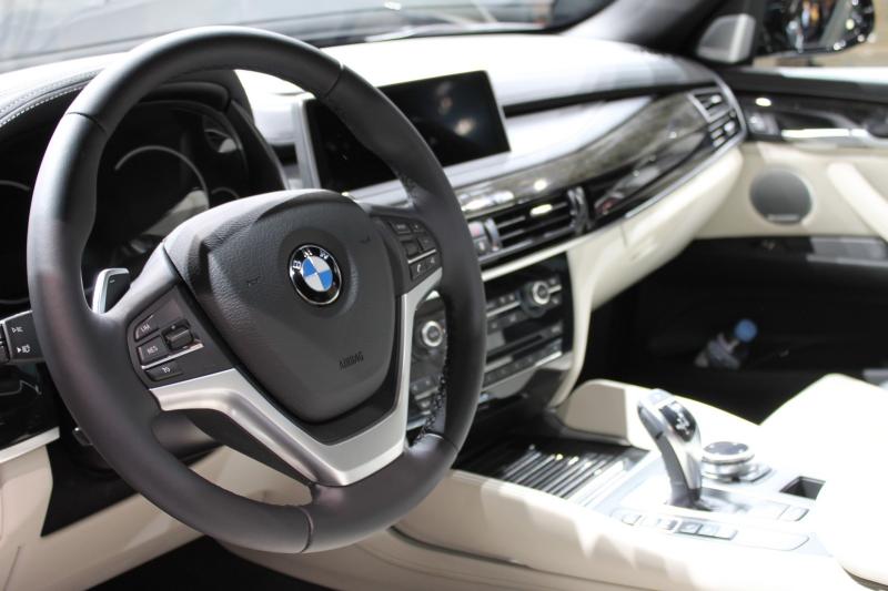  - Paris 2014 Live : BMW X6 1