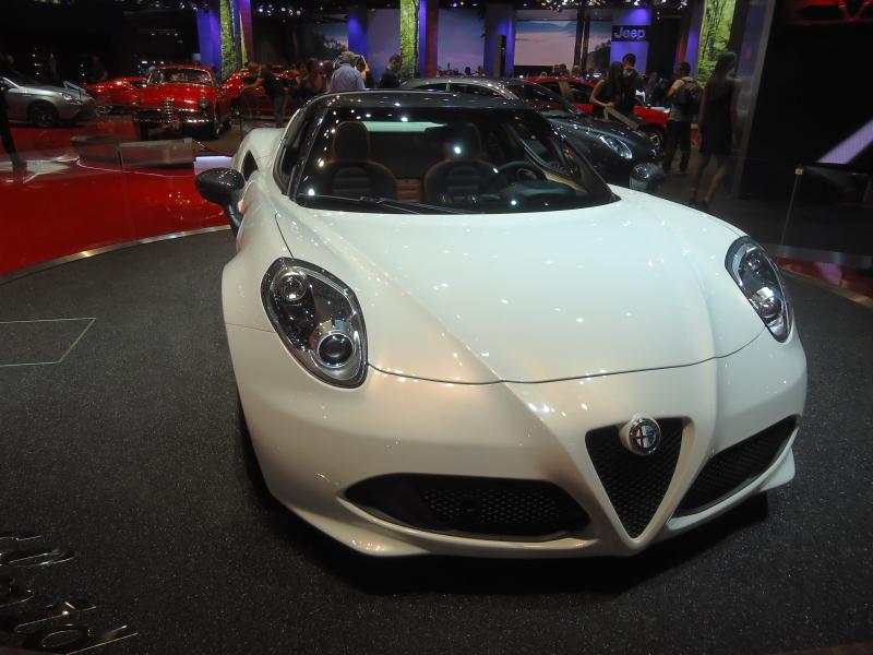  - Paris 2014 Live : Alfa Romeo 4C Spider 1