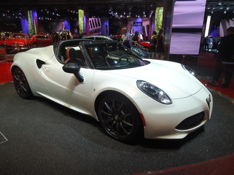  - Paris 2014 Live : Alfa Romeo 4C Spider 1