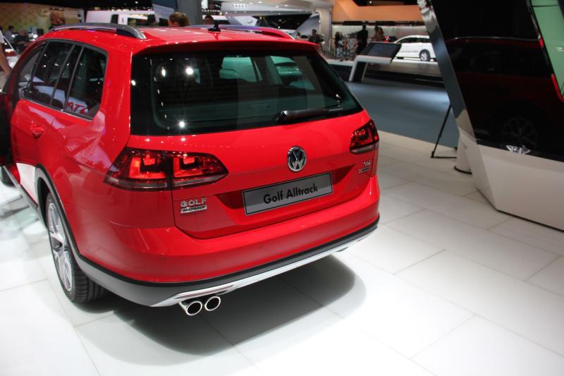  - Paris 2014 live : Volkswagen Golf Alltrack 1