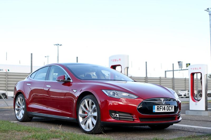  - Un premier Supercharger Tesla en Ecosse 1