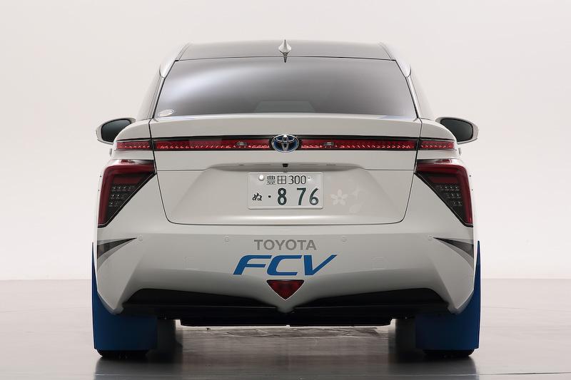 La Toyota FCV déjà en rallye 1