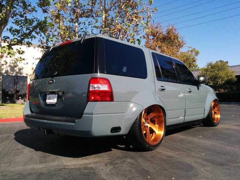  - SEMA 2014 : Ford Expedition 1