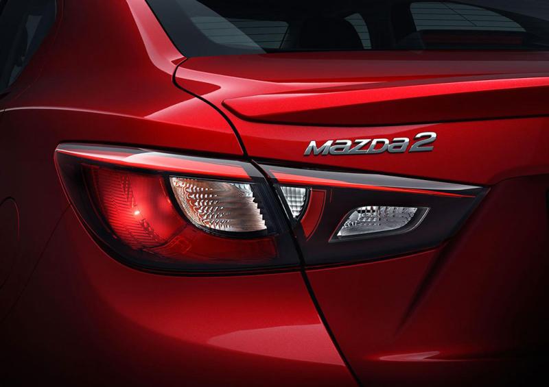  - Mazda2, la berline 4 portes 1