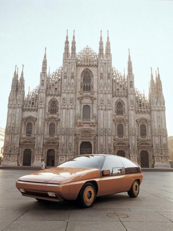  - Les concepts Bertone : Mazda MX-81 Aria (1981) 1