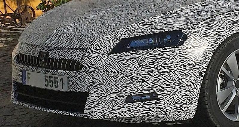  - Spyshot : Škoda Superb