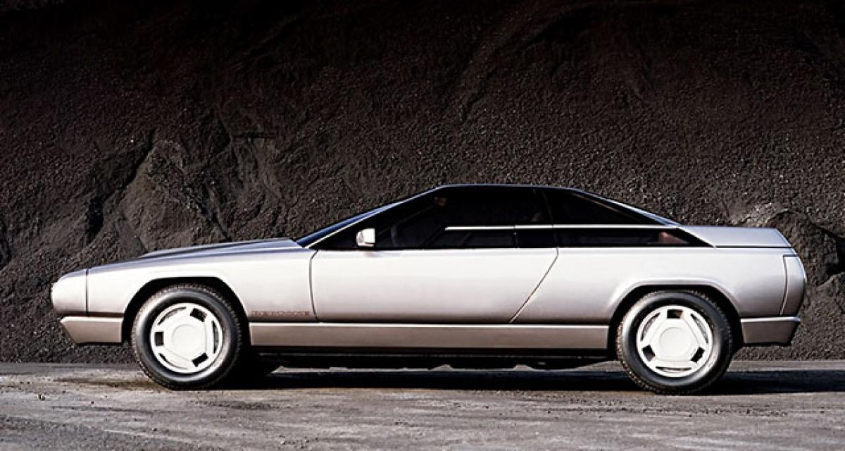 Les concepts Bertone : Alfa Romeo Delfino (1983)