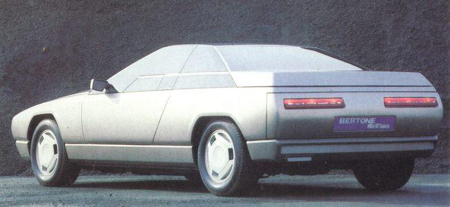  - Les concepts Bertone : Alfa Romeo Delfino (1983) 1