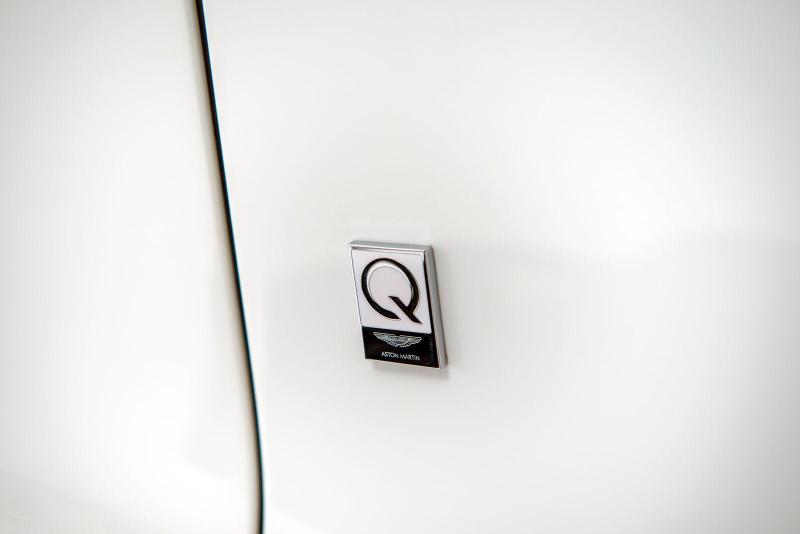  - Aston Martin Vanquish Volante : une série anniversaire limitée à six exemplaires 1
