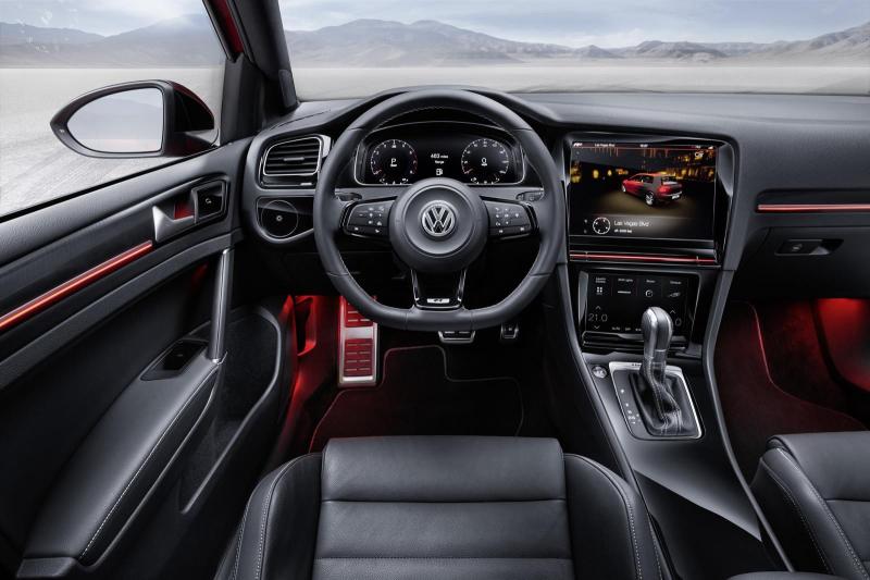  - CES 2015 : Volkswagen Golf R Touch Concept 1