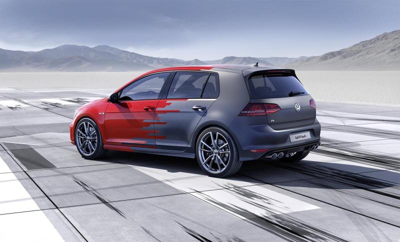  - CES 2015 : Volkswagen Golf R Touch Concept 1