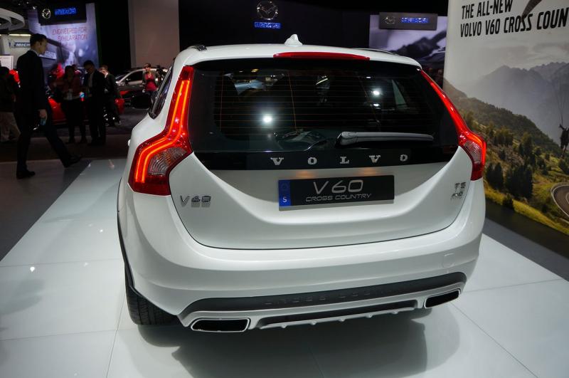  - Détroit 2015 live : Volvo V60 Cross Country 1