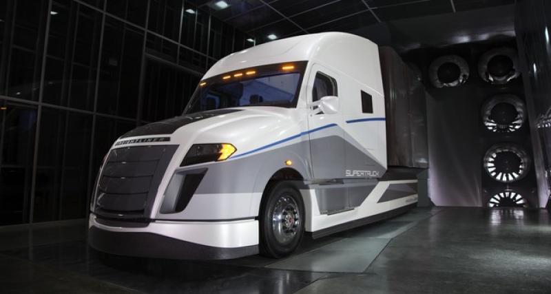  - Mid-America Trucking Show 2015 : Freightliner SuperTruck