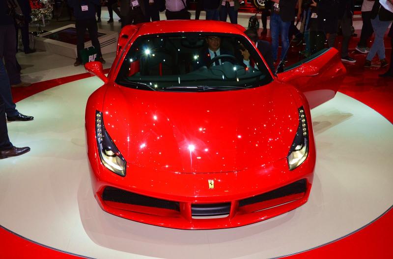  - Genève 2015 live : Ferrari 488 GTB 1