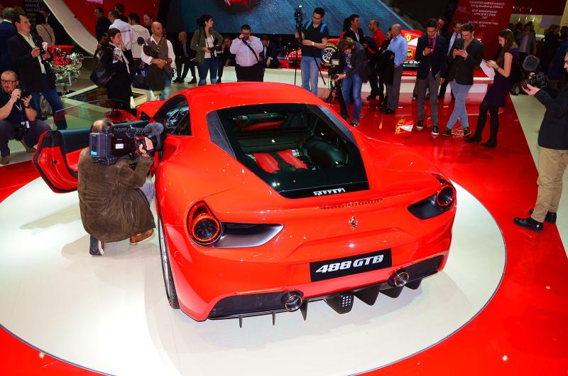  - Genève 2015 live : Ferrari 488 GTB 1