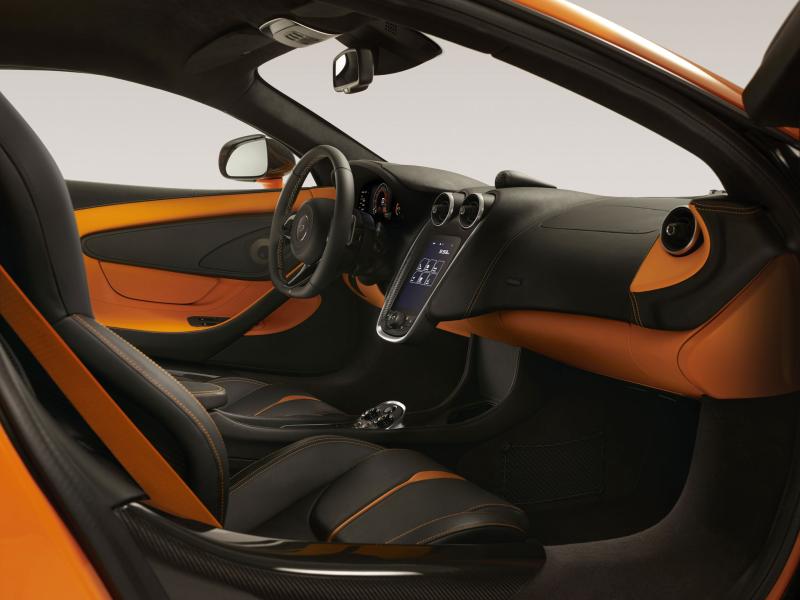  - New york 2015 : McLaren 570S Coupé 1