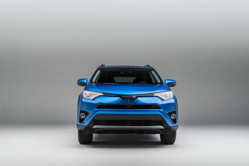 New York 2015 : Toyota Rav4 Hybrid 1