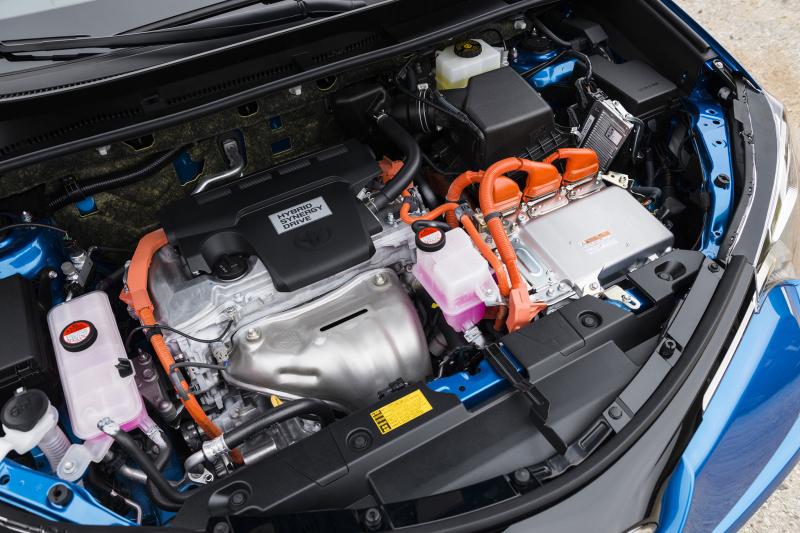 New York 2015 : Toyota Rav4 Hybrid 1