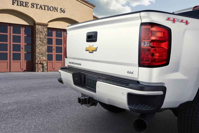  - Denver 2015 : Chevrolet Silverado Custom Sport 1