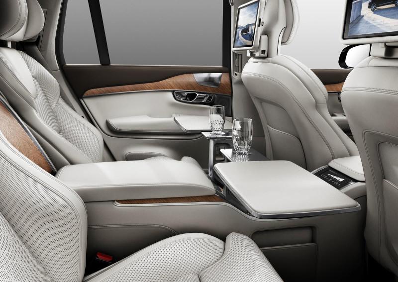  - Shanghai 2015 : Volvo XC90 Excellence 1