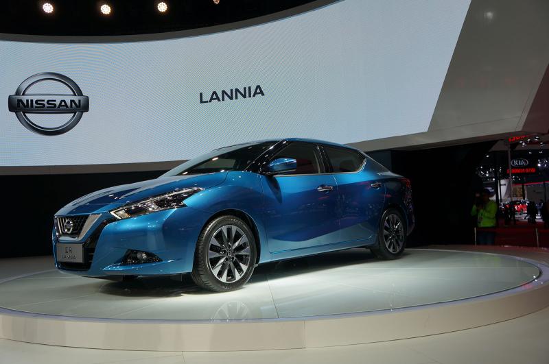  - Shanghai 2015 live : Nissan Lannia 1
