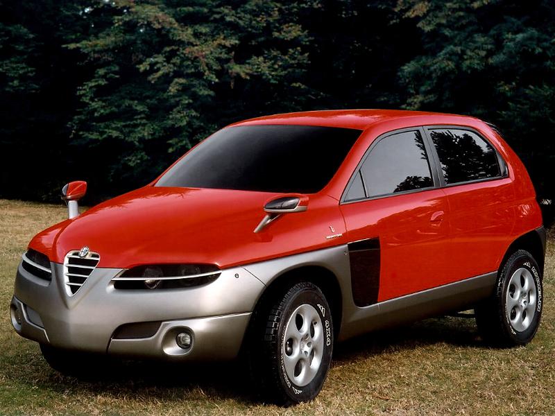  - Les concepts Bertone : Alfa Romeo Sportut (1997) 1