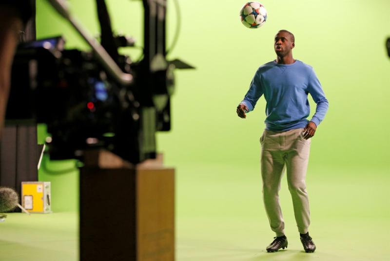  - Yaya Touré et le "Truckerball" Nissan 1