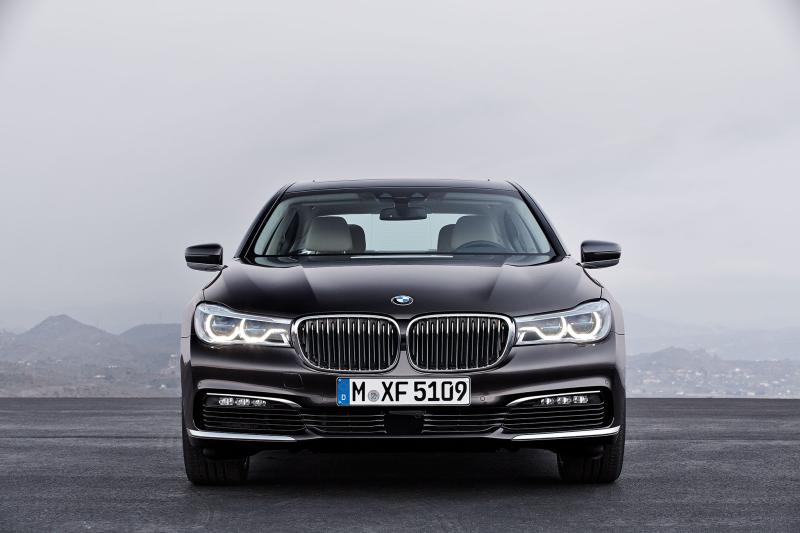  - BMW Série 7, le prestige de la technologie 3