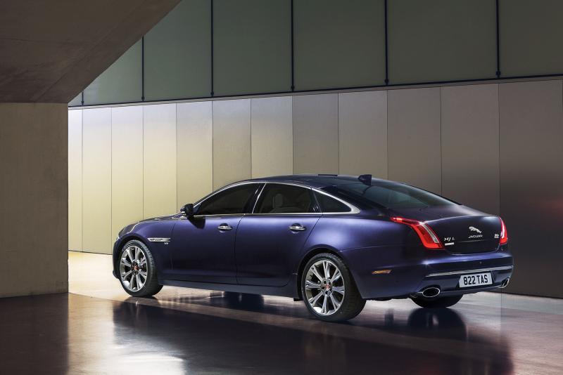  - Jaguar XJ, connectivité et Autobiography 1