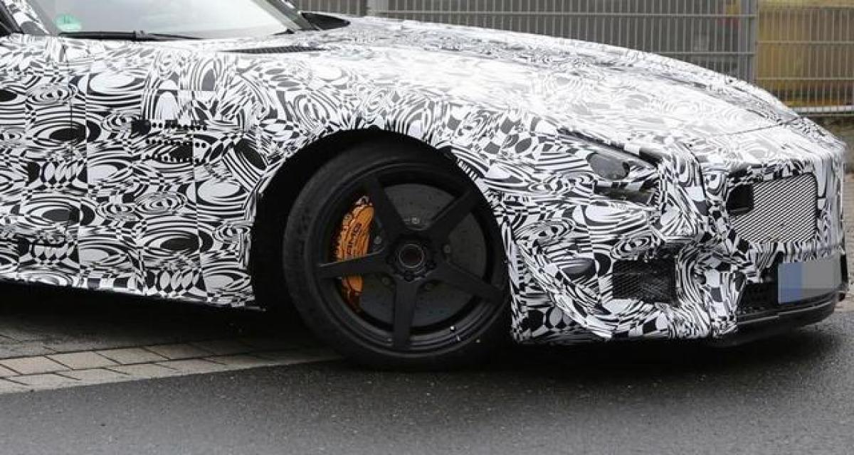 Spyshot : la musclée Mercedes AMG-GT surprise