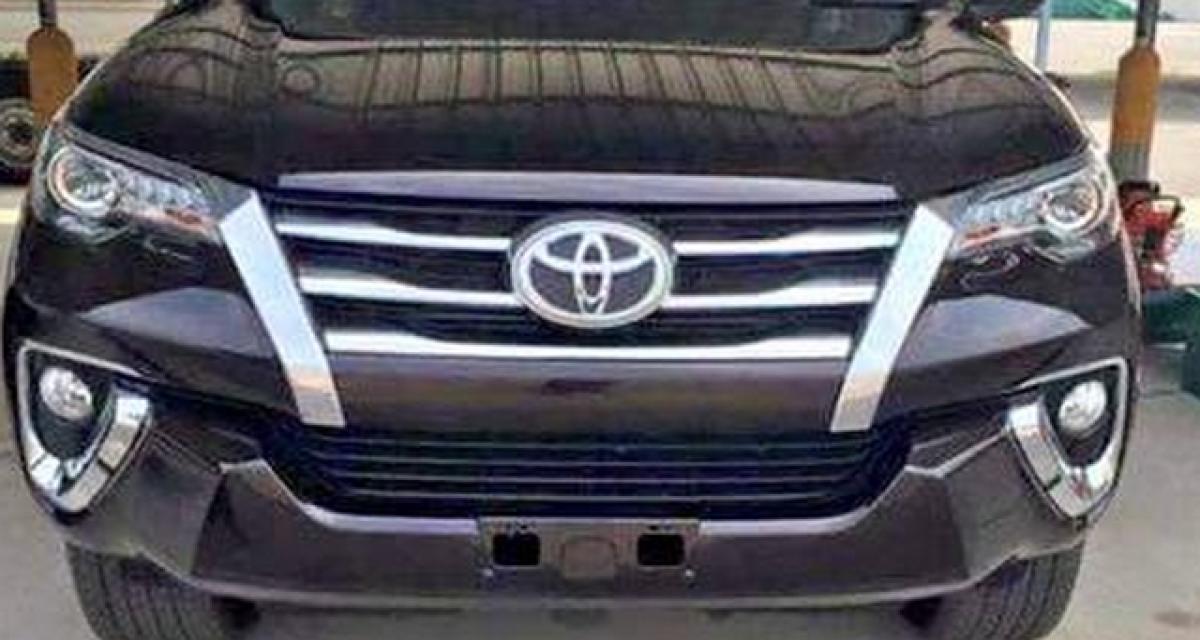 Spyshots : Toyota Fortuner