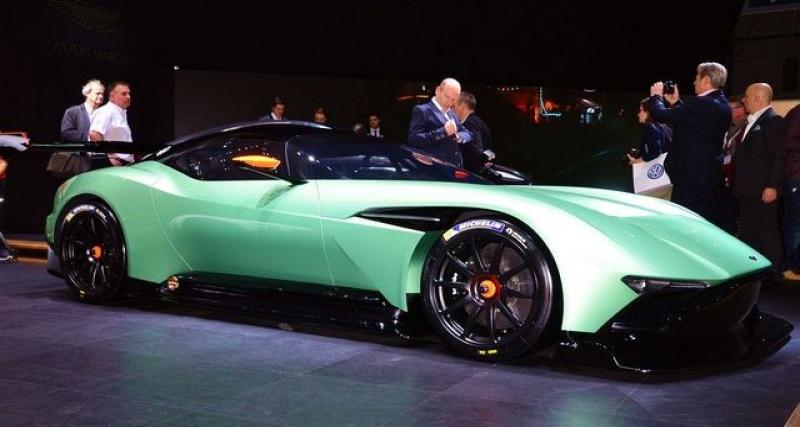  - Aston Martin Vulcan sur la route ? Coup de frein