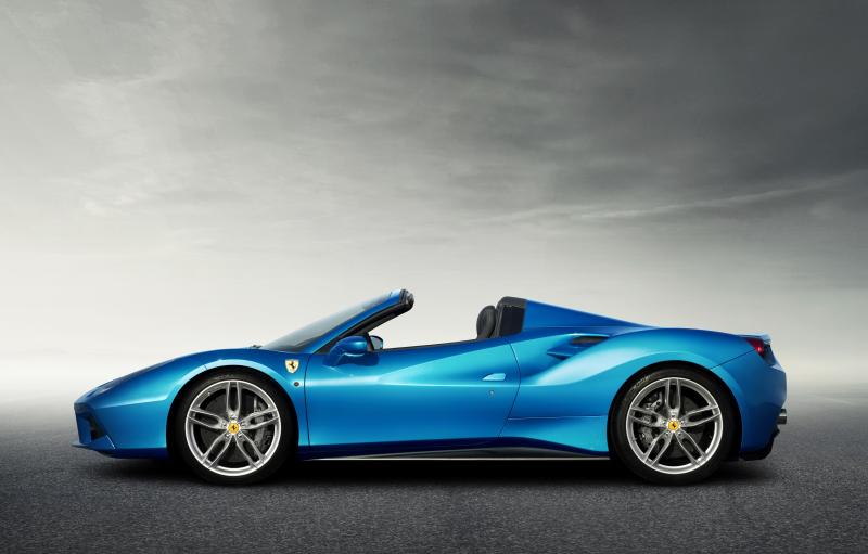  - Francfort 2015 : Ferrari relâche la 488 Spider 1