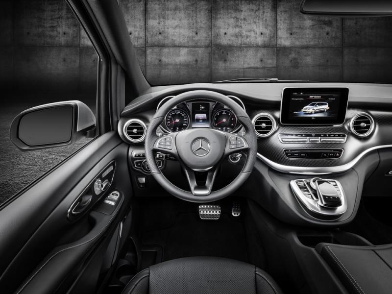  - Francfort 2015 : Mercedes Classe V AMG 1