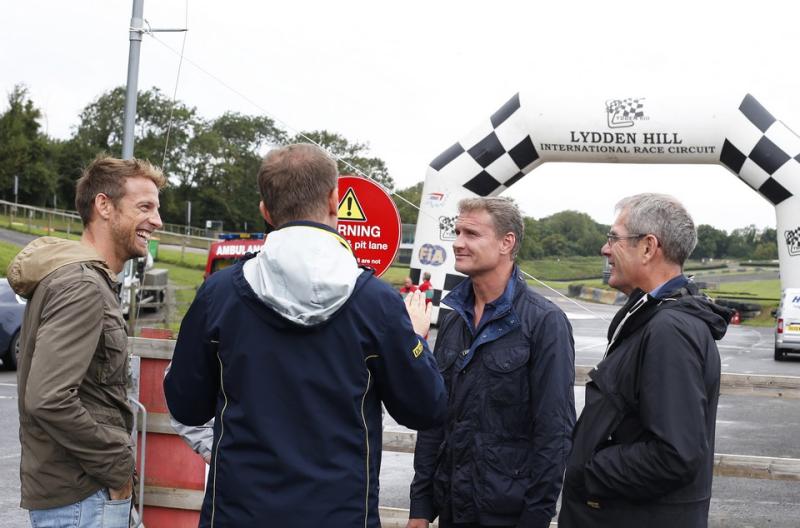  - Button et Coulthard s'essayent au rallycross 1