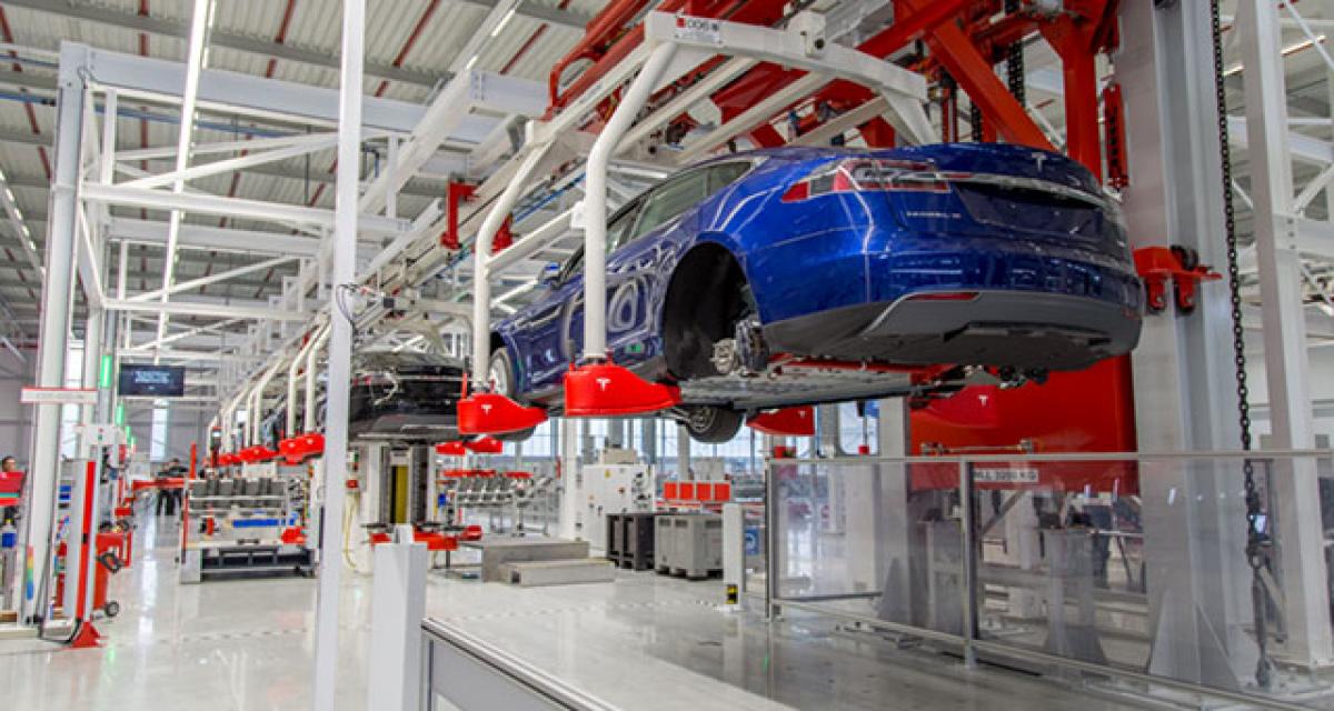 Tesla inaugure sa nouvelle usine aux Pays-Bas