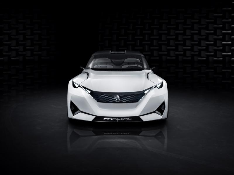  - Francfort 2015 : Peugeot Fractal, coupé électrique 1