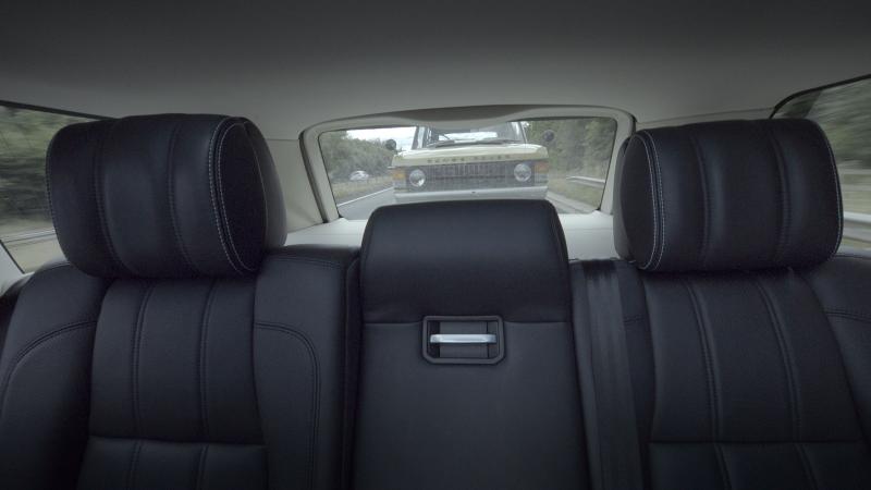 Land Rover présente la remorque invisible 1