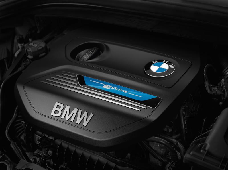 Francfort 2015 : BMW 225xe Active Tourer 1