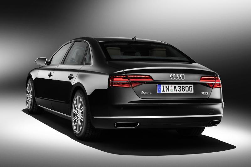  - Francfort 2015 : Audi A8 L Security 1