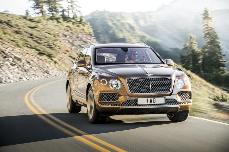  - Francfort 2015 : Bentley Bentayga 1