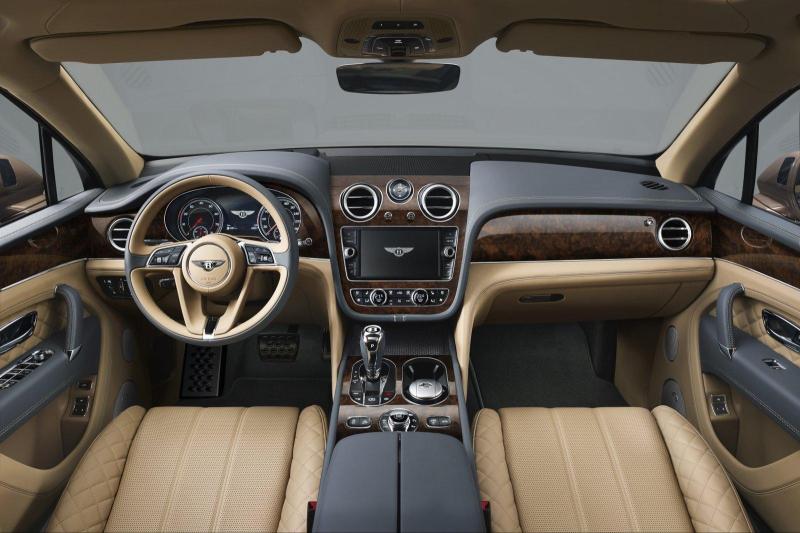  - Francfort 2015 : Bentley Bentayga 1