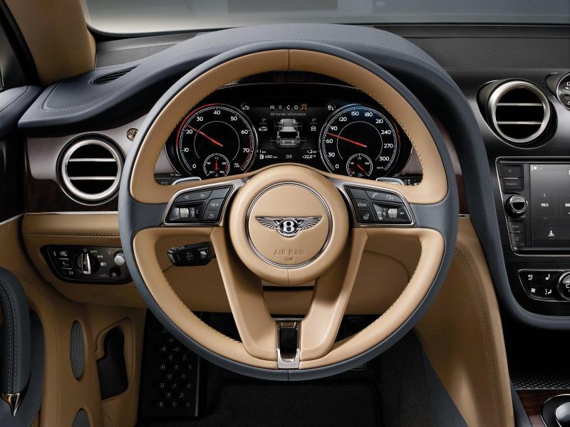  - Francfort 2015 : Bentley Bentayga 1